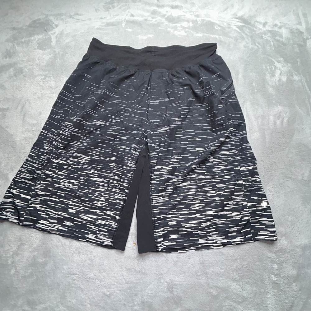 Lululemon Athletica Black/White AOP Size M unlined Shorts